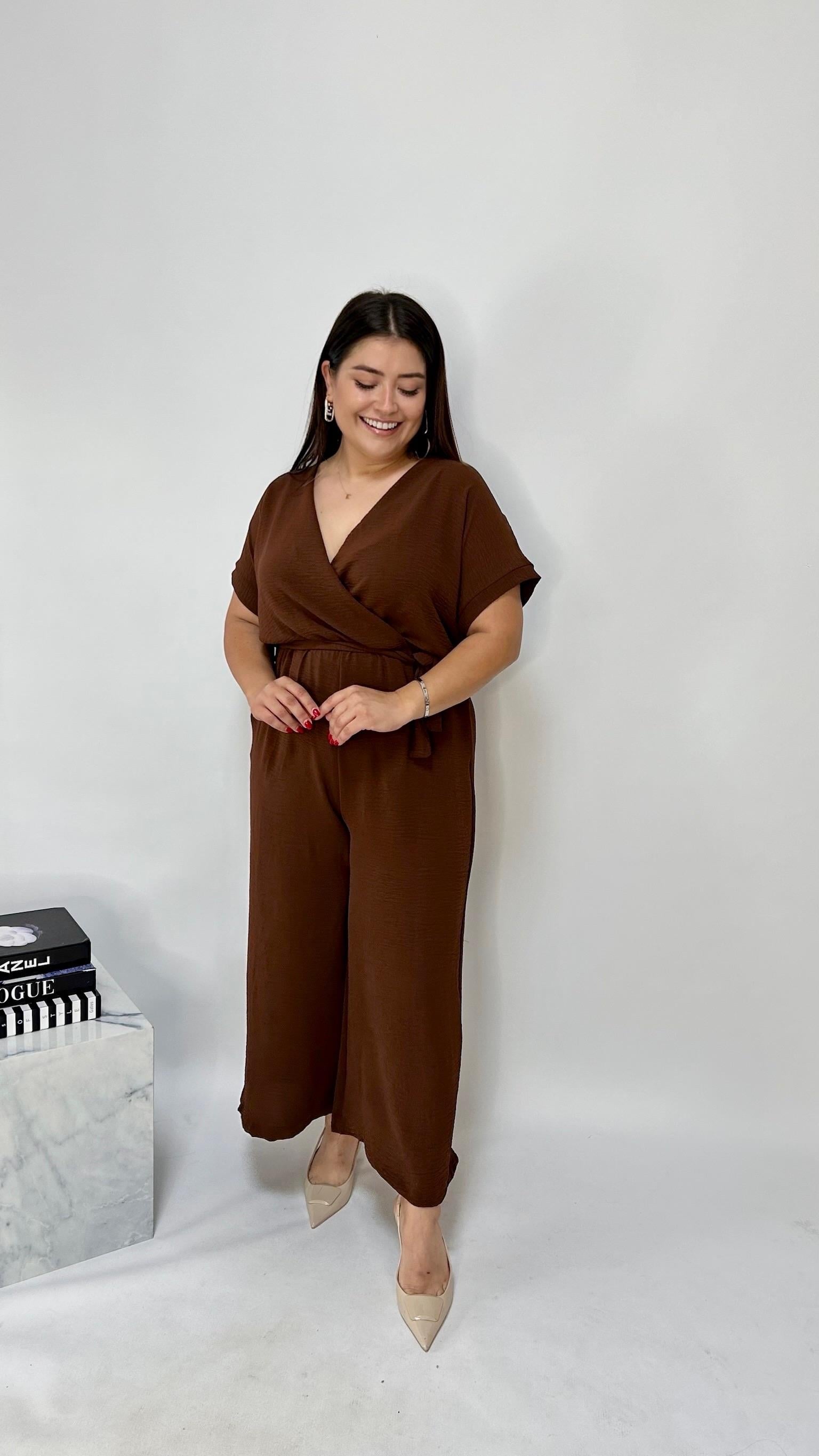 Kruvaze Yaka Kahverengi Tulum 