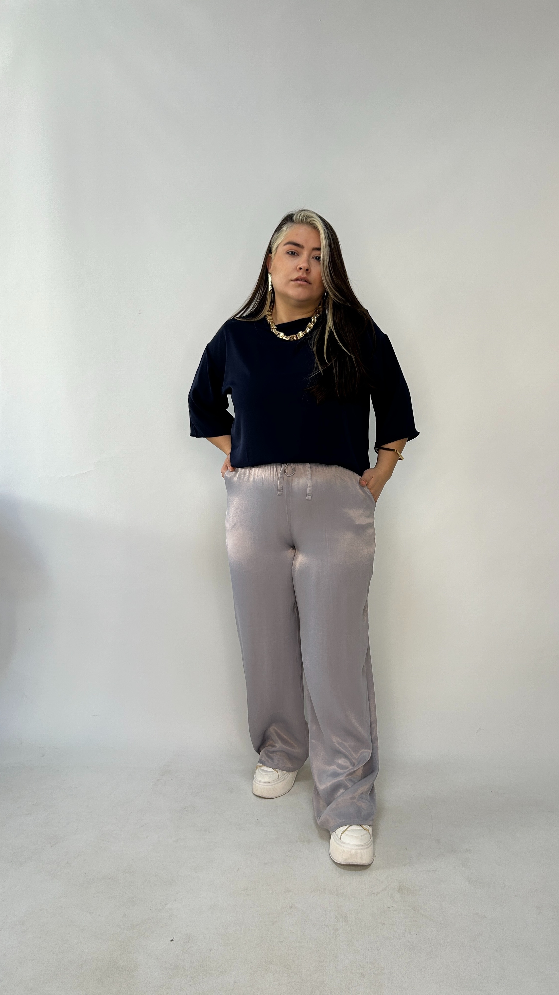 Lacivert Vatkalı Bluz