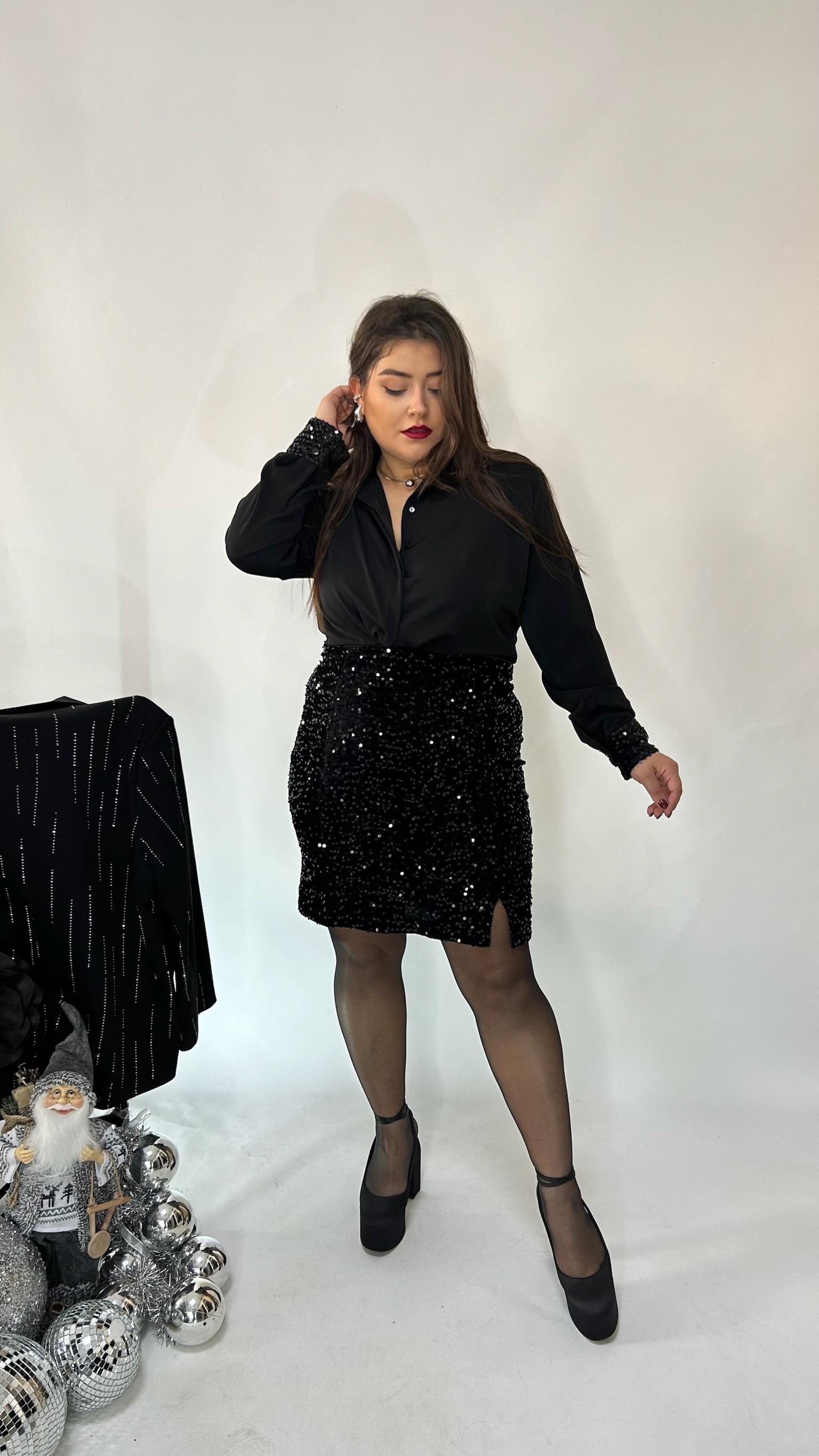 Manşet ve Yaka Pul Payet Gömlek