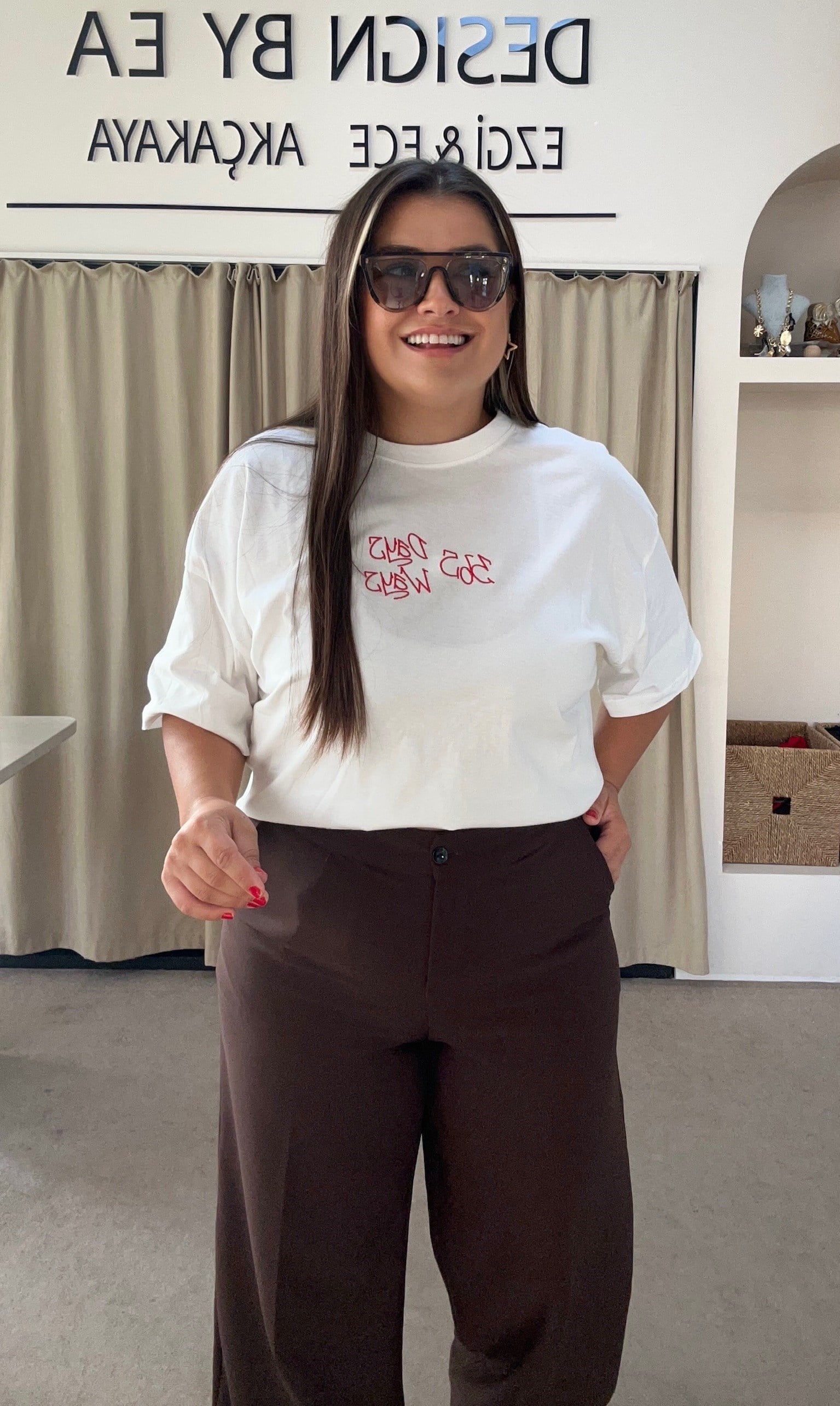 Nakış Detaylı T-shirt
