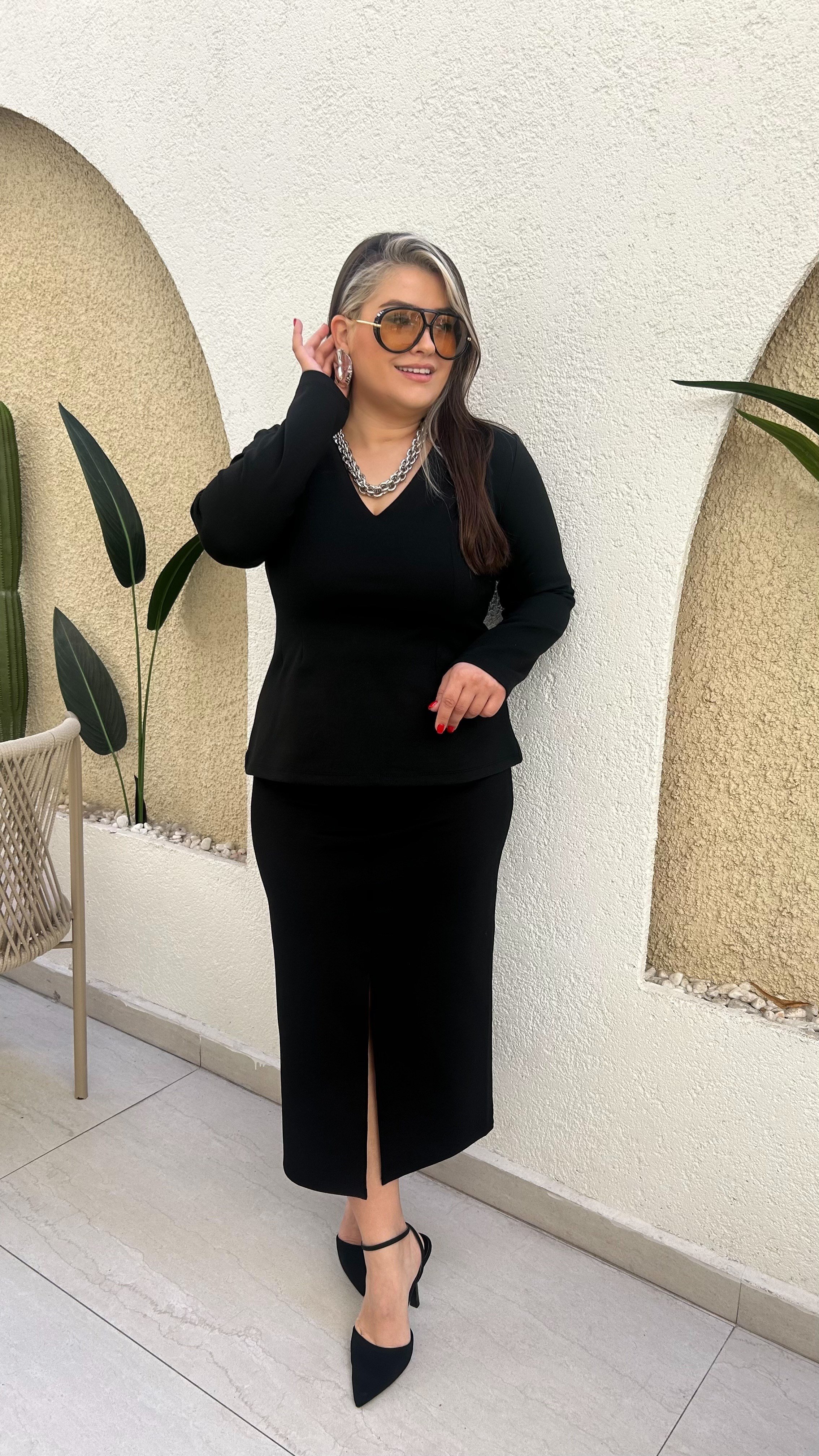 V Yaka Peplum Çelik Kumaşlı Bluz