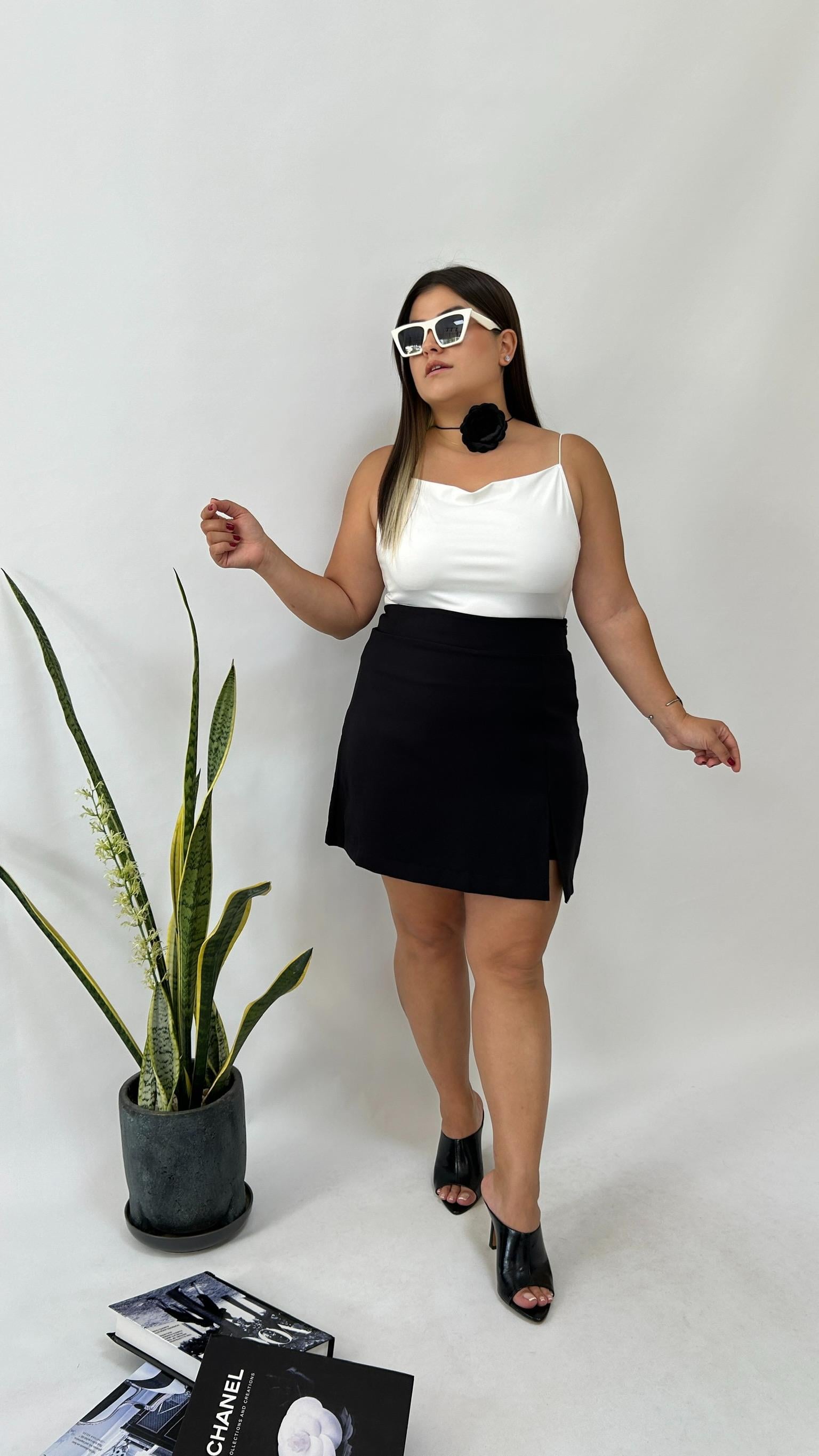 Yırtmaçlı Şort Etek 