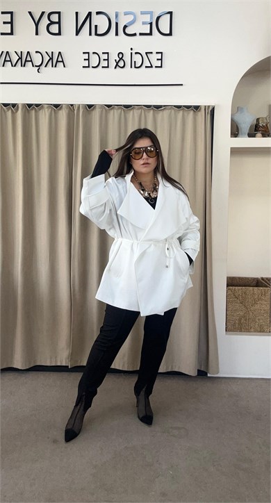9771- Premium Beyaz Bağlamalı Ceket