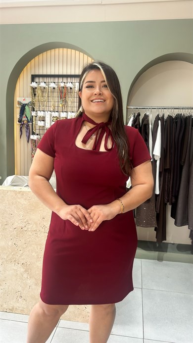 Bordo Bağlama Detaylı Elbise
