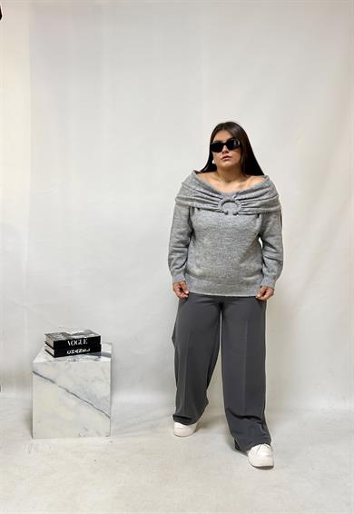 Gri Madonna Yaka Kazak