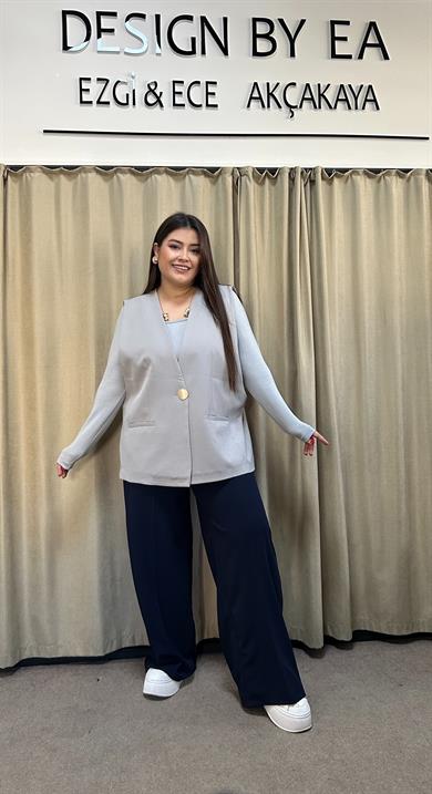 Gri Tek Düğme Detaylı Yelek 