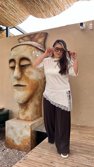 Krem Dantel Detaylı Bluz 