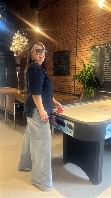 Lacivert Dantel Detaylı Bluz 