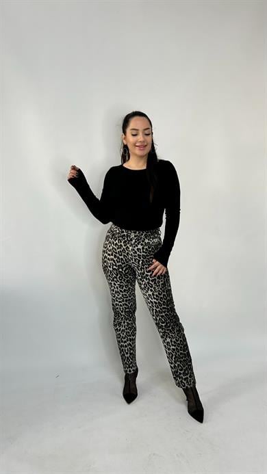 Leopar Boru Paça Jean
