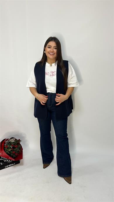 Nakış Detaylı T-Shirt