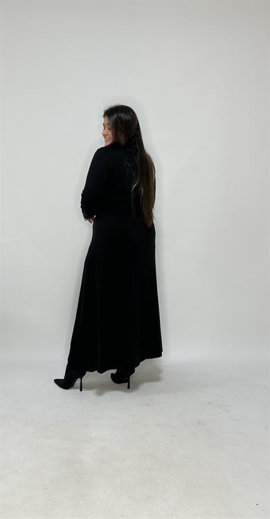 Siyah Fermuarlı Uzun Elbise