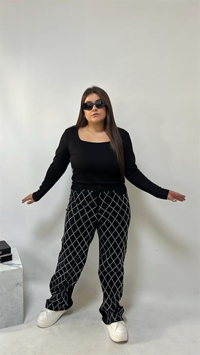 Siyah Kare Yaka Modal Kumaş Bluz 