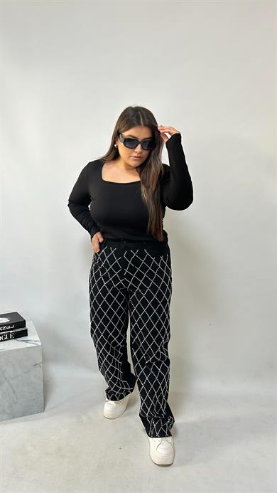 Siyah Kare Yaka Modal Kumaş Bluz 