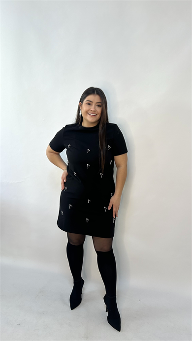 Siyah Taşlı Elbise