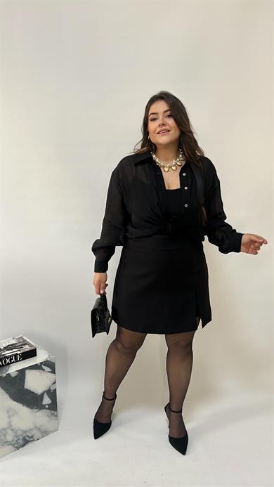 Siyah Yırtmaçlı Şort Etek