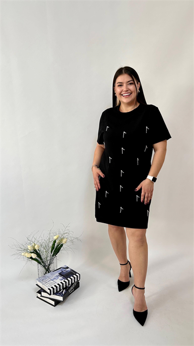 Siyah Taşlı Elbise