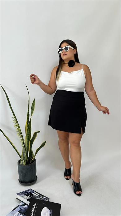 Yırtmaçlı Şort Etek 