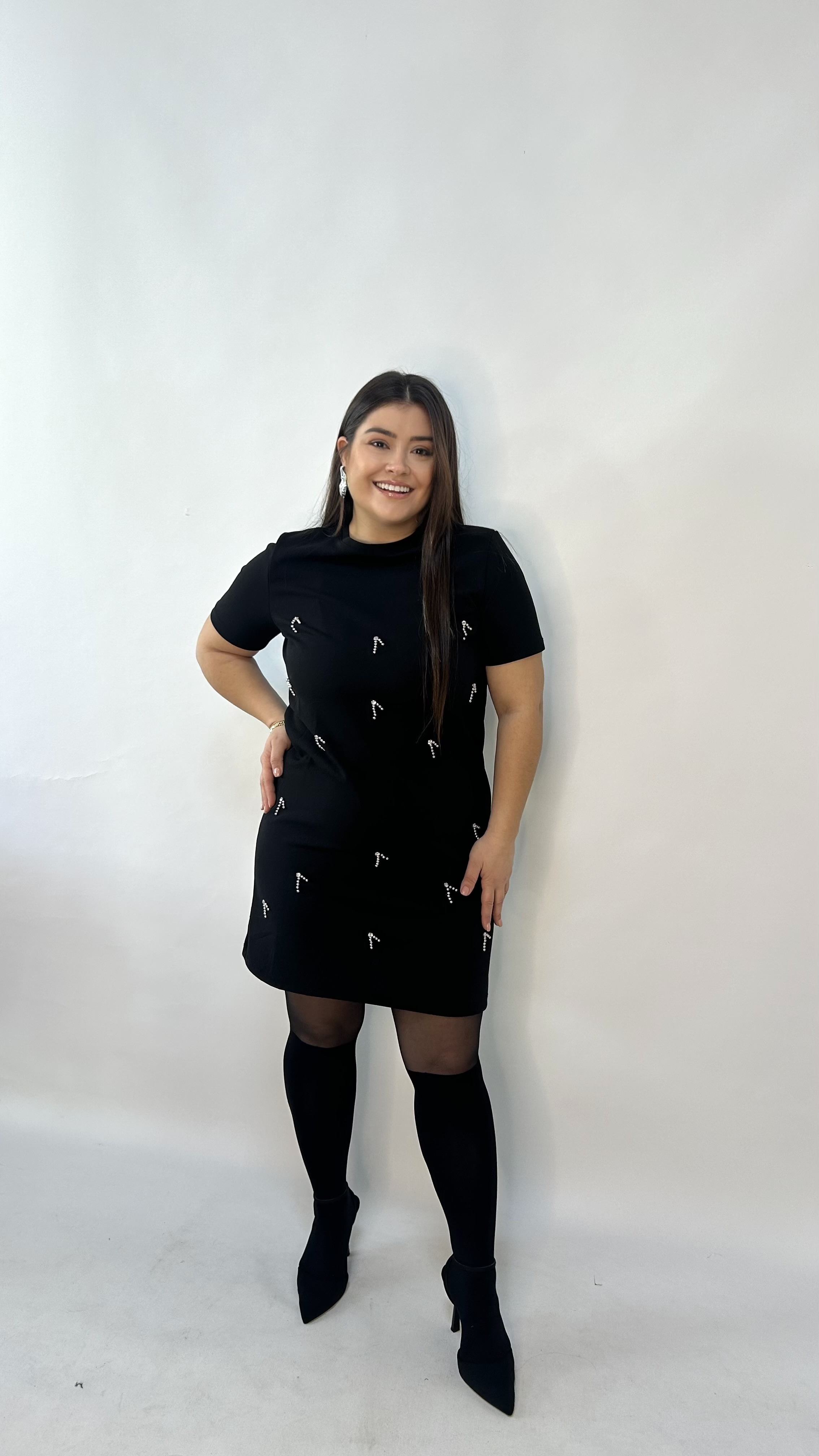 Siyah Taşlı Elbise