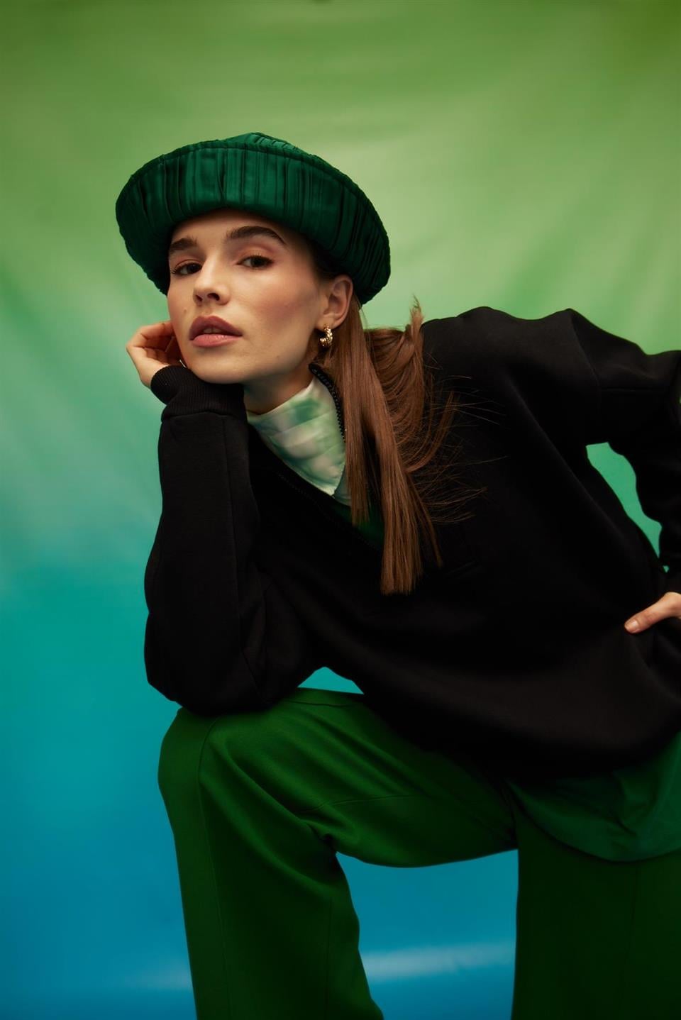 Fermuarlı Balıkçı Yaka Sweatshirt