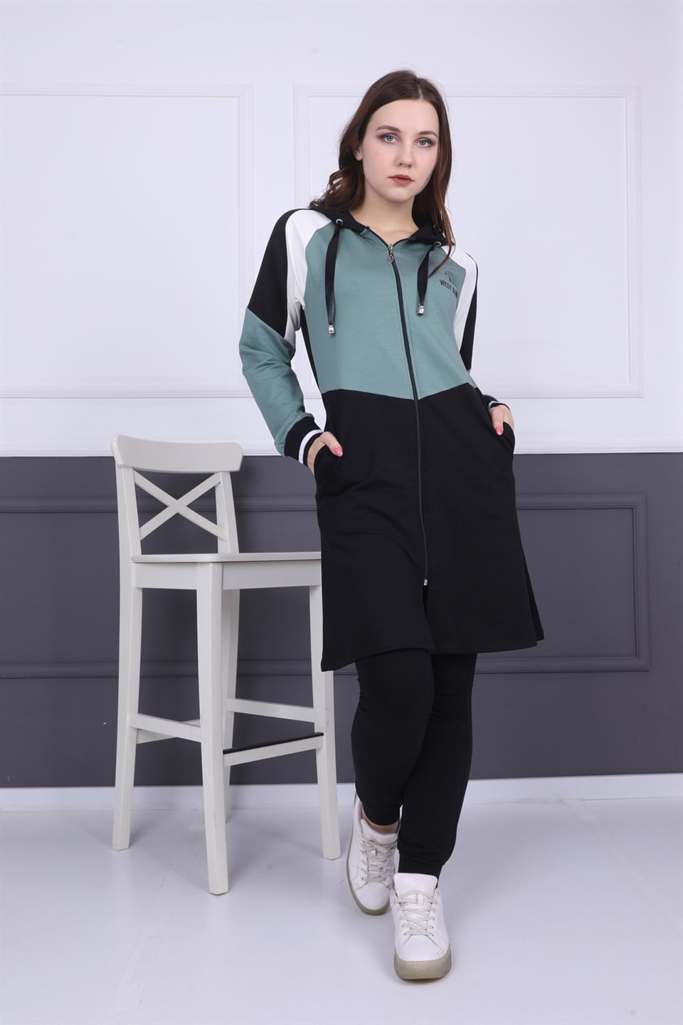 1983860745 - Bayan Nakışlı Kapüşonlu Fermuarlı Tesettür Eşofman Takımı -westbound