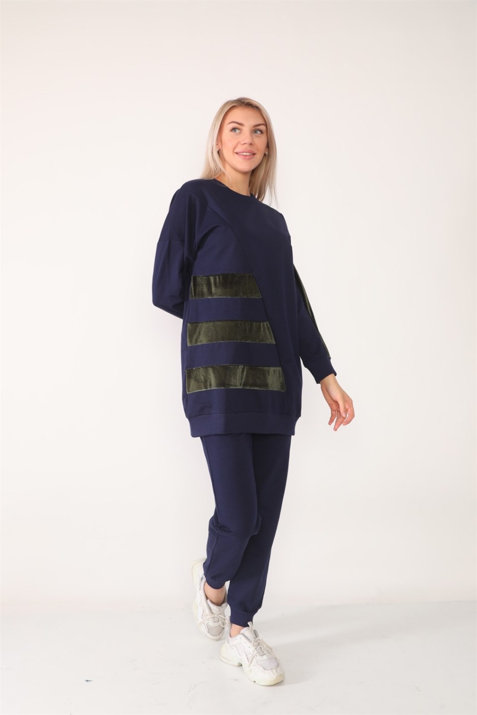 1868474 - Bayan Üç Şerit Kadife Garnili Tunik Eşofman Takım -westbound