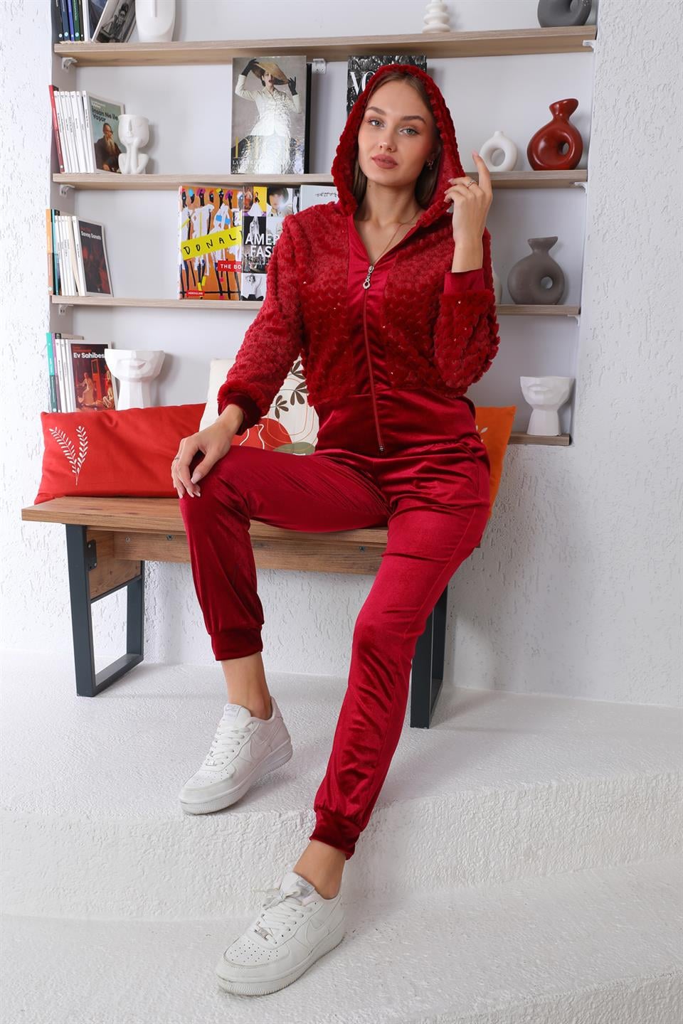 329 - BORDO Peluş Kadife Kadın Eşofman Takımı -westbound