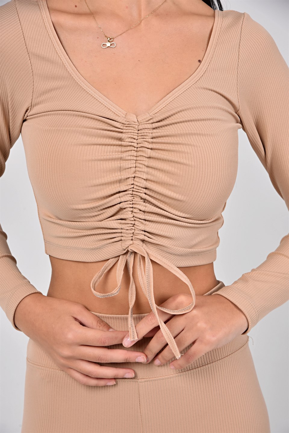 Aff-Fit-030 - İpli Büzgülü Crop Bustiyer - Ten Rengi -westbound