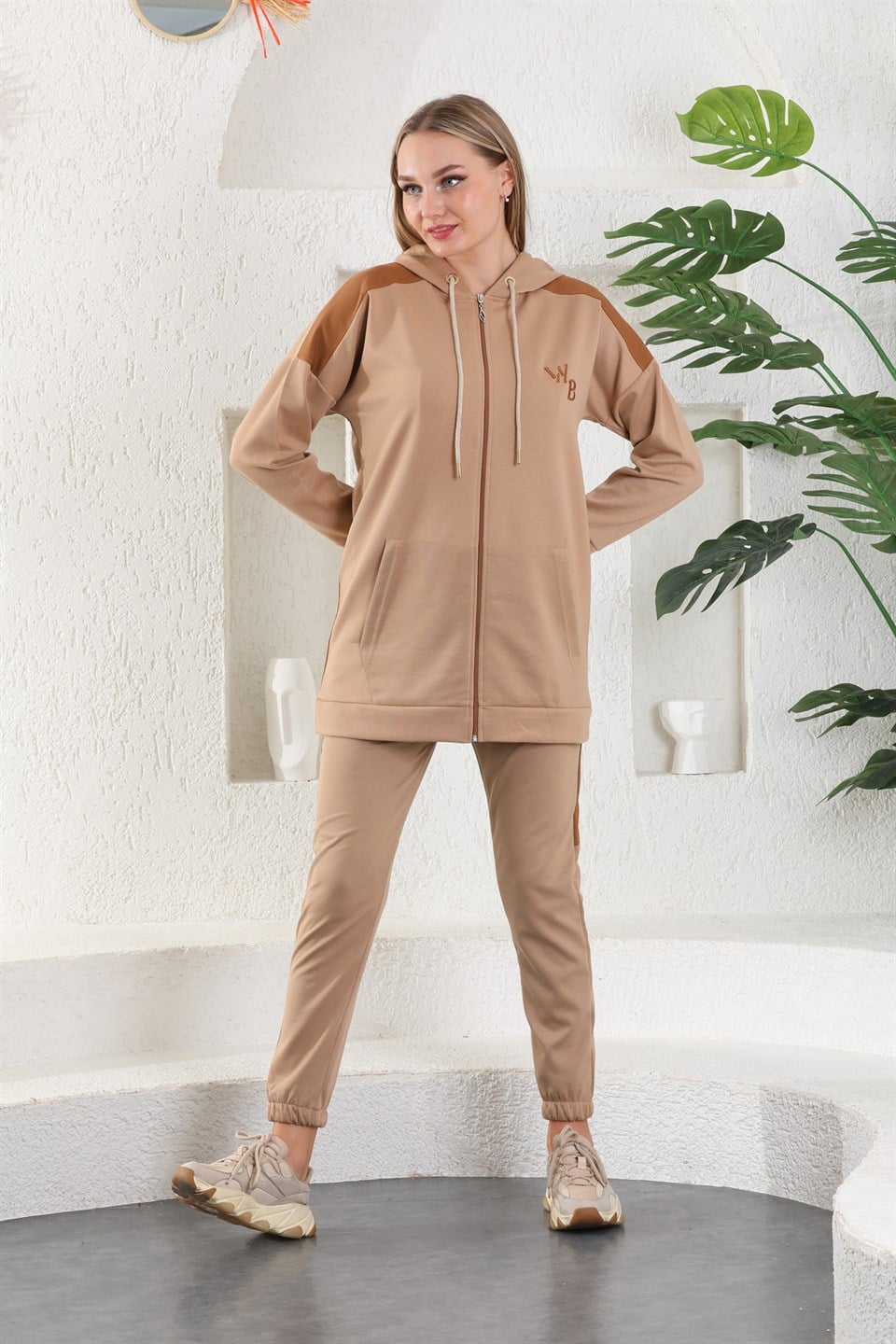 614-wb-kahve-l - Açık Kahve Rengi Kadın Sweatshirt Jogger Takımı  Kapşonlu Fermuarlı Cepli -westbound