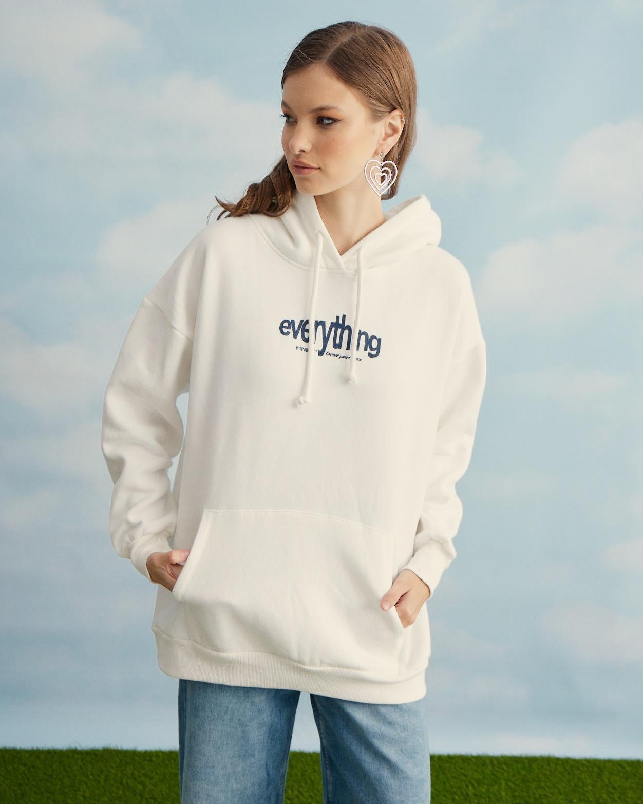Kadın Ekru Renk Oversize Baskılı Sweatshirt