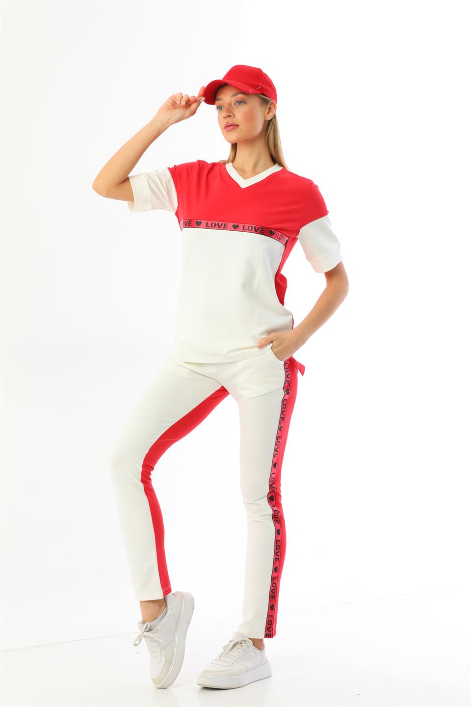 435 - Kırmızı Love Şeritli Kısa Kol Yazlık Bayan Spor Takım -westbound