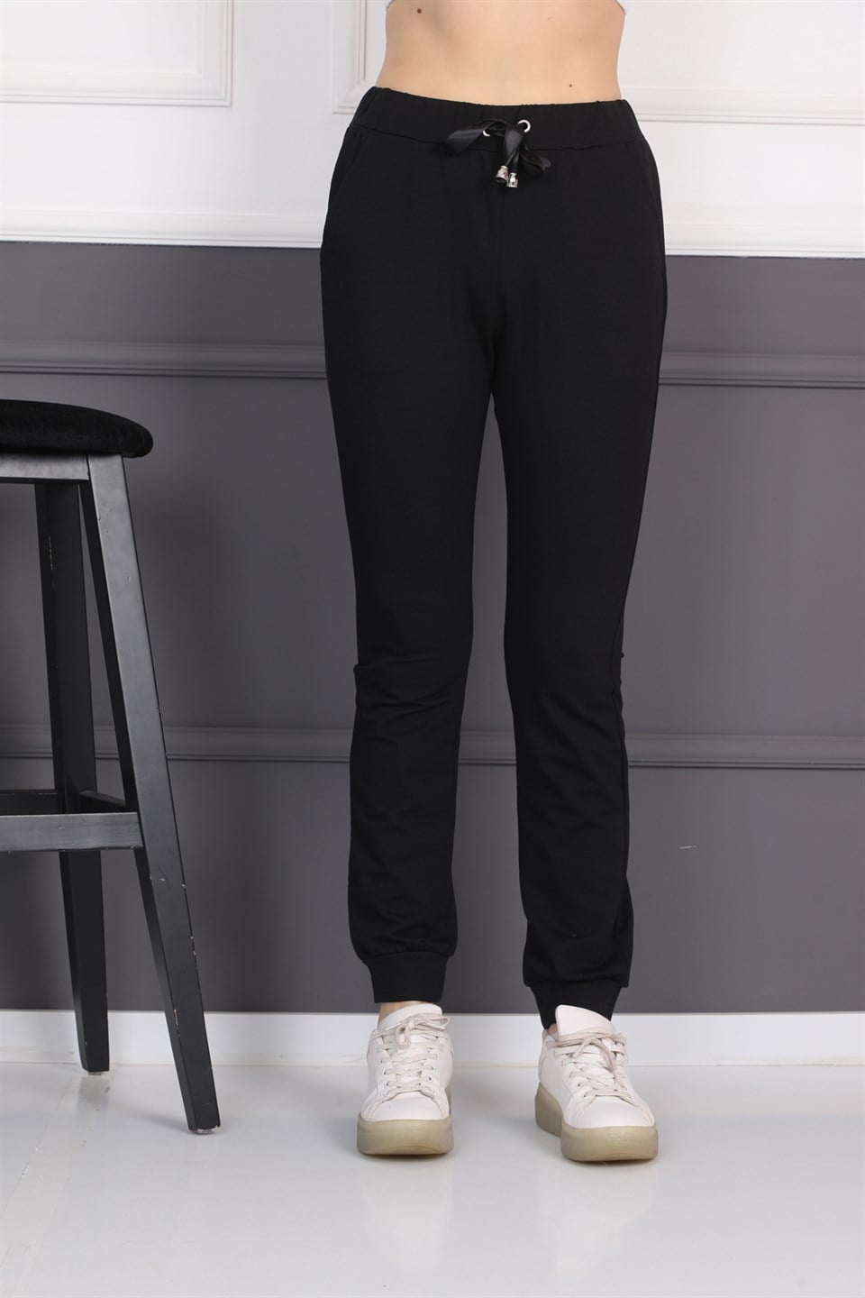 5190843880 - Siyah Kadın Eşofman Altı Cepli Ribanalı Bağcıklı Jogger Pantolon -westbound