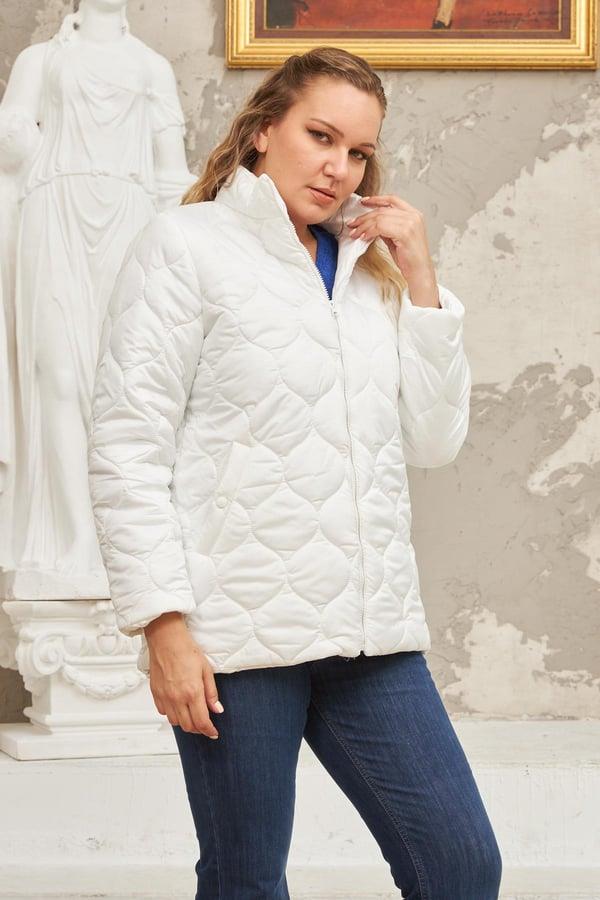 Rm 9786 Kapitone Mont