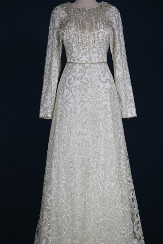 05-553 Komple İşlemeli Simli Pullu Taşlı Abiye - Ekru