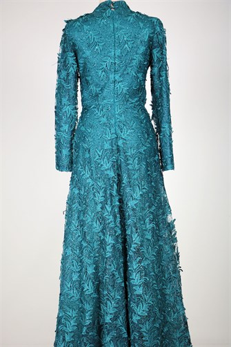 05-710 Omuzları Aplikli Güpürlü Taşlı Abiye - Petrol