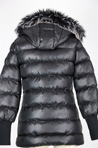 3714 Kürklü Kapişonlu Sıkı Dolum Mont