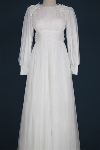 38819 Omuzlar Çiçekli Uzun Tül Elbise