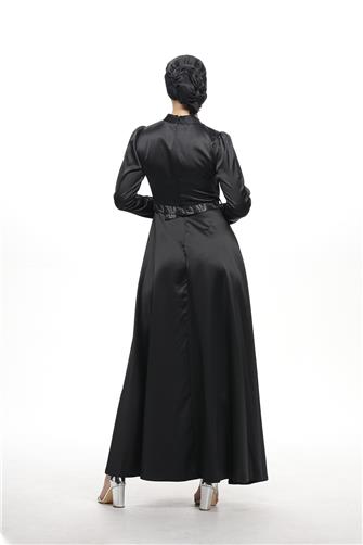 402 Önü Ve Kemeri Desenli Saten Elbise