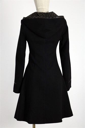 Kapişonlu Deri Detaylı Fermuarlı Kap