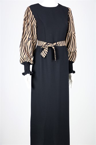 Kolları Camel Zebra Desenli Elbise - Siyah