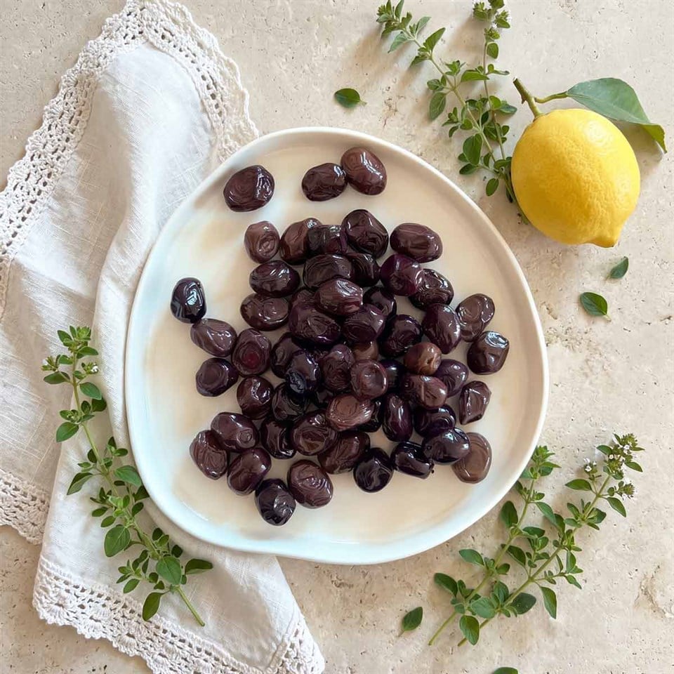 Ayolis Premium Gurme Yağlı Salamura Siyah Zeytin S 10 kg (Zeytinyağlı)