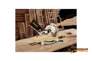 Stanley SM16-TR 1650 W Gönye Testere