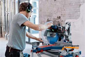 Bosch GCM 18V-305 GDC Aküsüz Gönye Testere