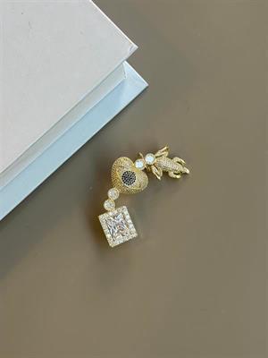 Taşlı Kıkırdak Küpe - Altın