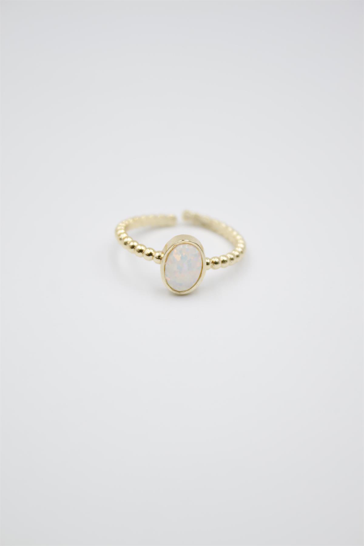 Oval Opal Taşlı Yüzük - Beyaz