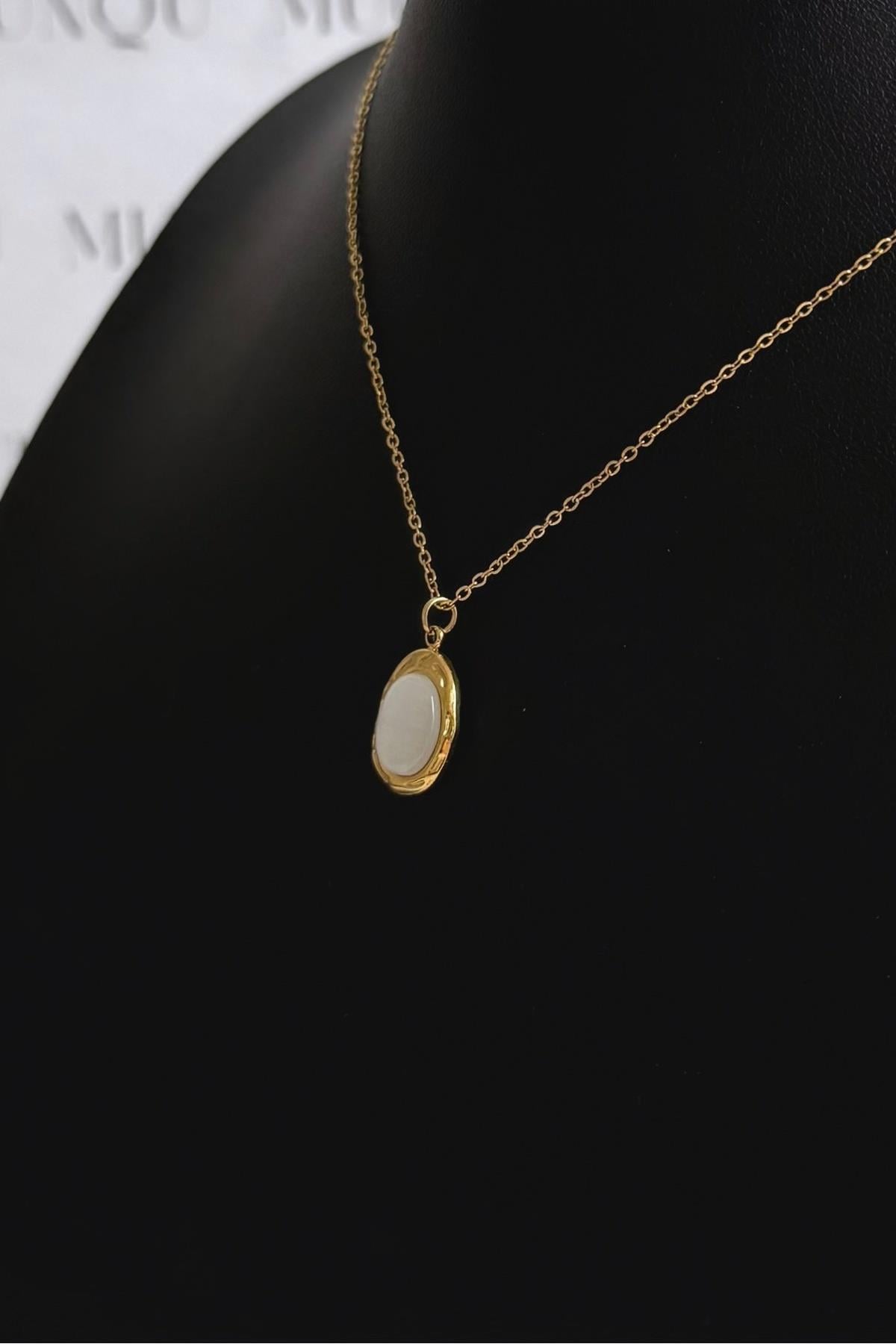 Gold Çelik Bej Taşlı Asimetrik Vintage Kolye