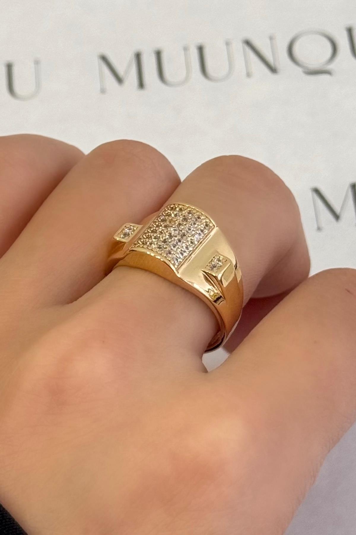 Gold A.K. Taşlı Tasarım Yüzük