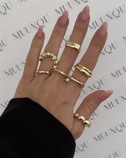 Gold A.K. Noktalı Yüzük