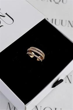 Gold A.K. Taşlı Üçlü Earcuff