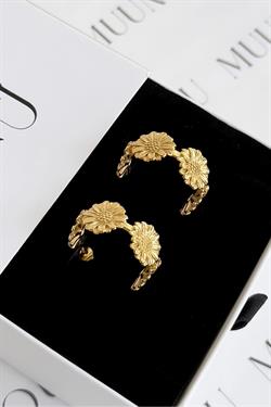 Gold Çelik Papatyalı Yarım Halka Küpe