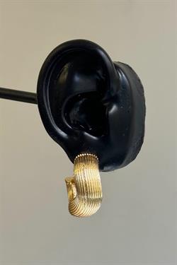 Gold A.K. Çizgili Kalın Küpe